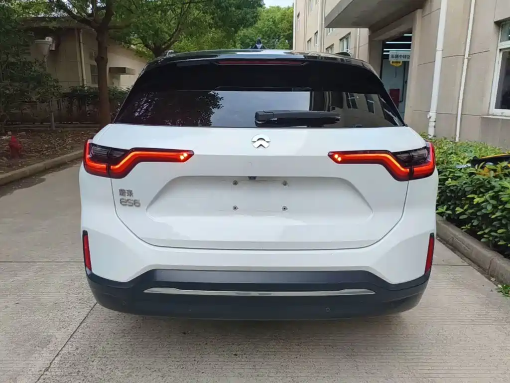 NIO ES6 — миниатюра 6