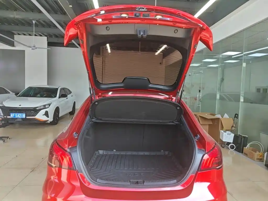 MG MG6 — миниатюра 19