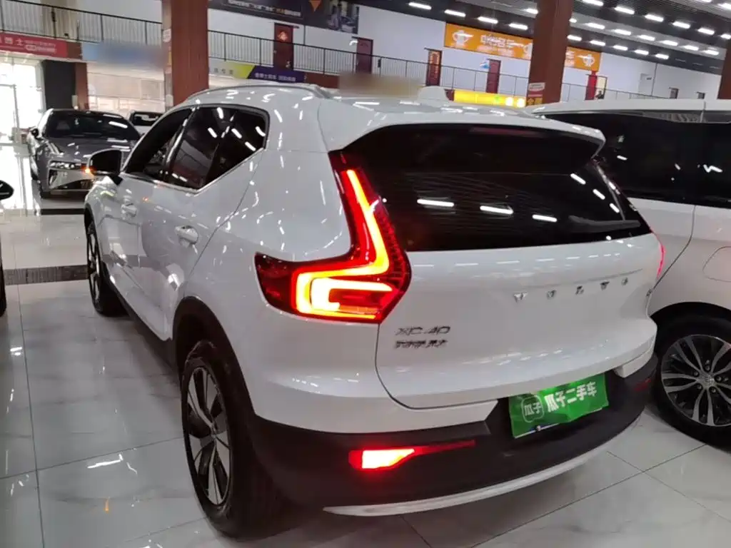 Volvo XC40 — миниатюра 5