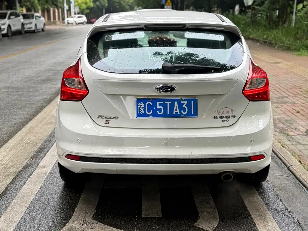 Ford Focus — миниатюра 8