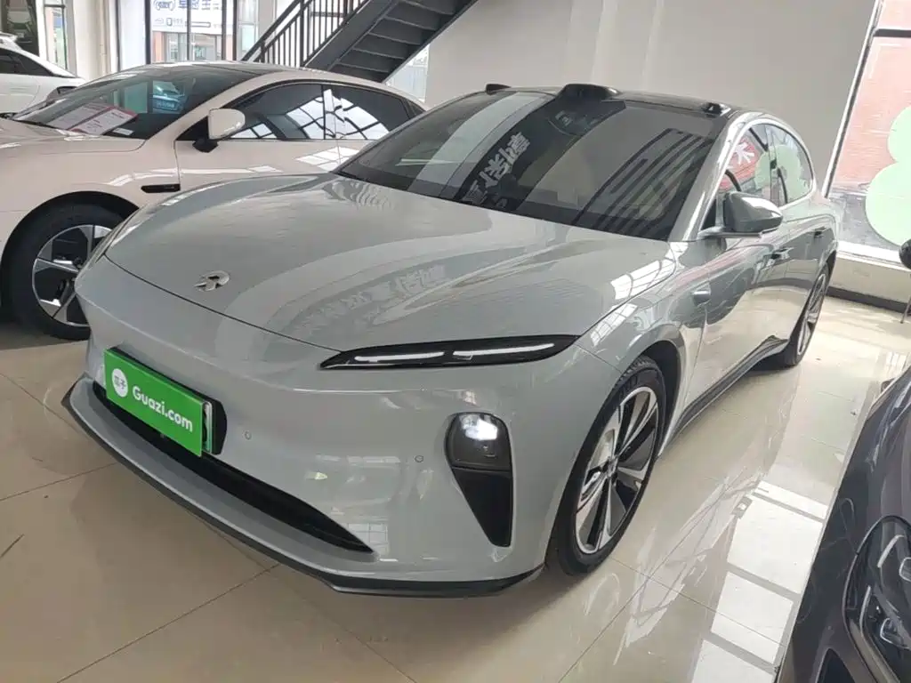 NIO ET5T — миниатюра 2