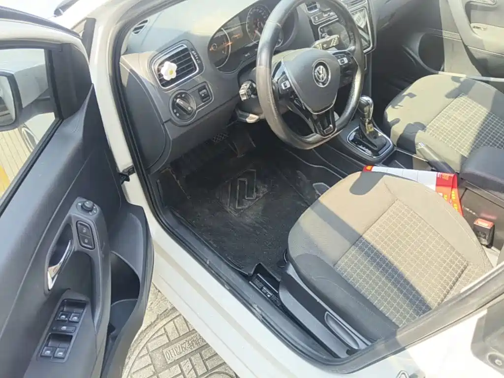 Volkswagen Polo — миниатюра 16