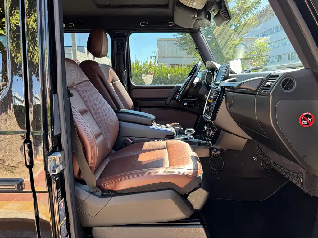 Mercedes-Benz G-Class — миниатюра 12