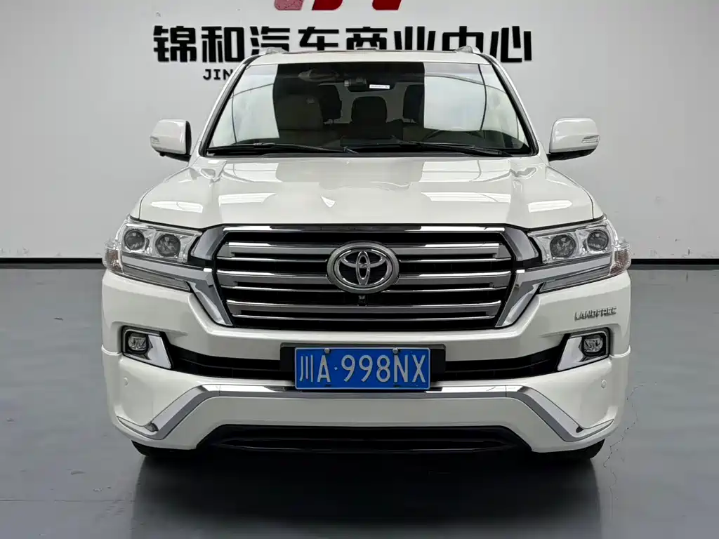 Toyota Land Cruiser 2017 5.7L VXR
