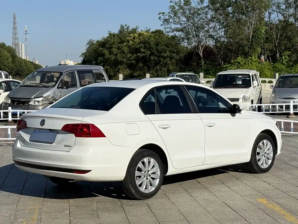 Volkswagen Bora — миниатюра 3