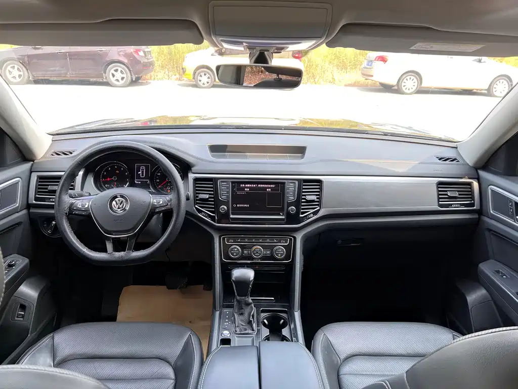 Volkswagen Teramont — миниатюра 4