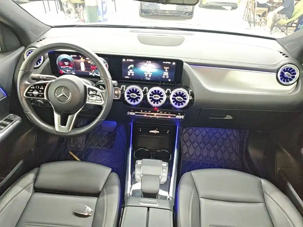 Mercedes-Benz GLA — миниатюра 10