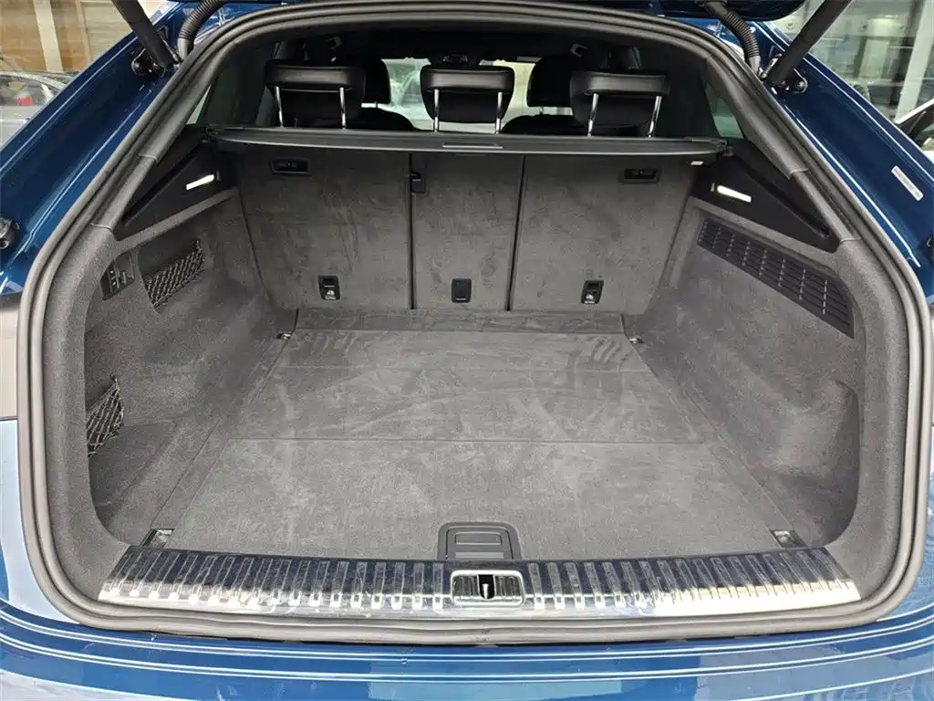 Audi Q8 — миниатюра 9