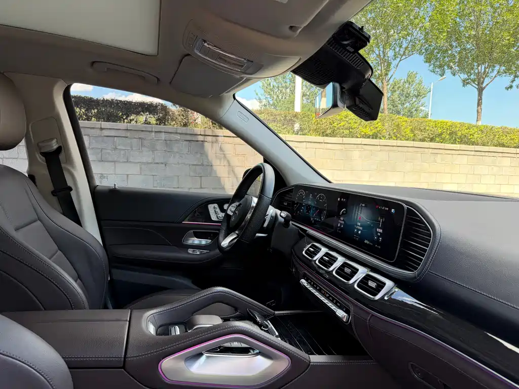 Mercedes-Benz GLS — миниатюра 9