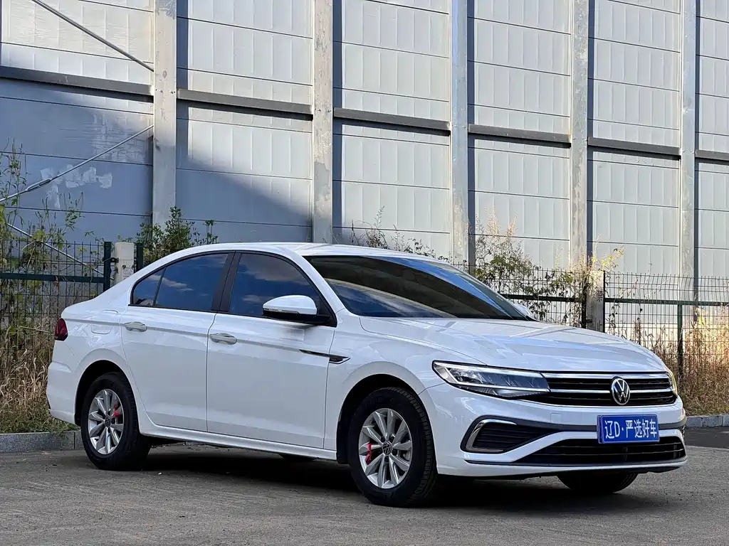 Volkswagen Bora — миниатюра 3