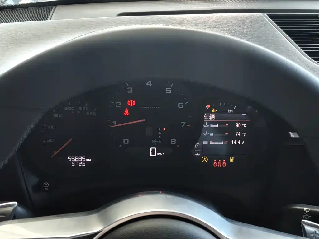 Porsche Macan — миниатюра 9