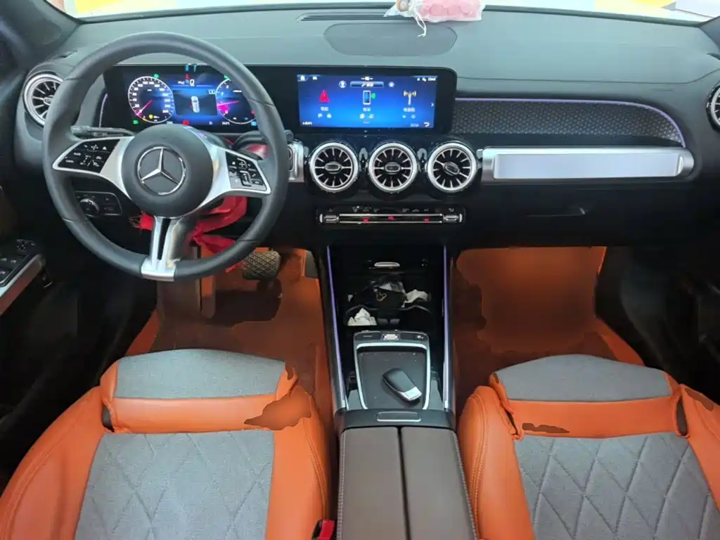 Mercedes-Benz GLB — миниатюра 10