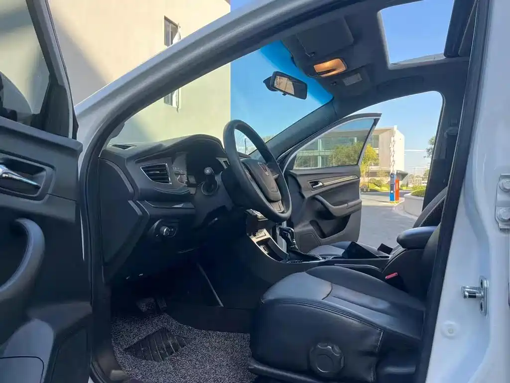 Roewe 360 — миниатюра 4