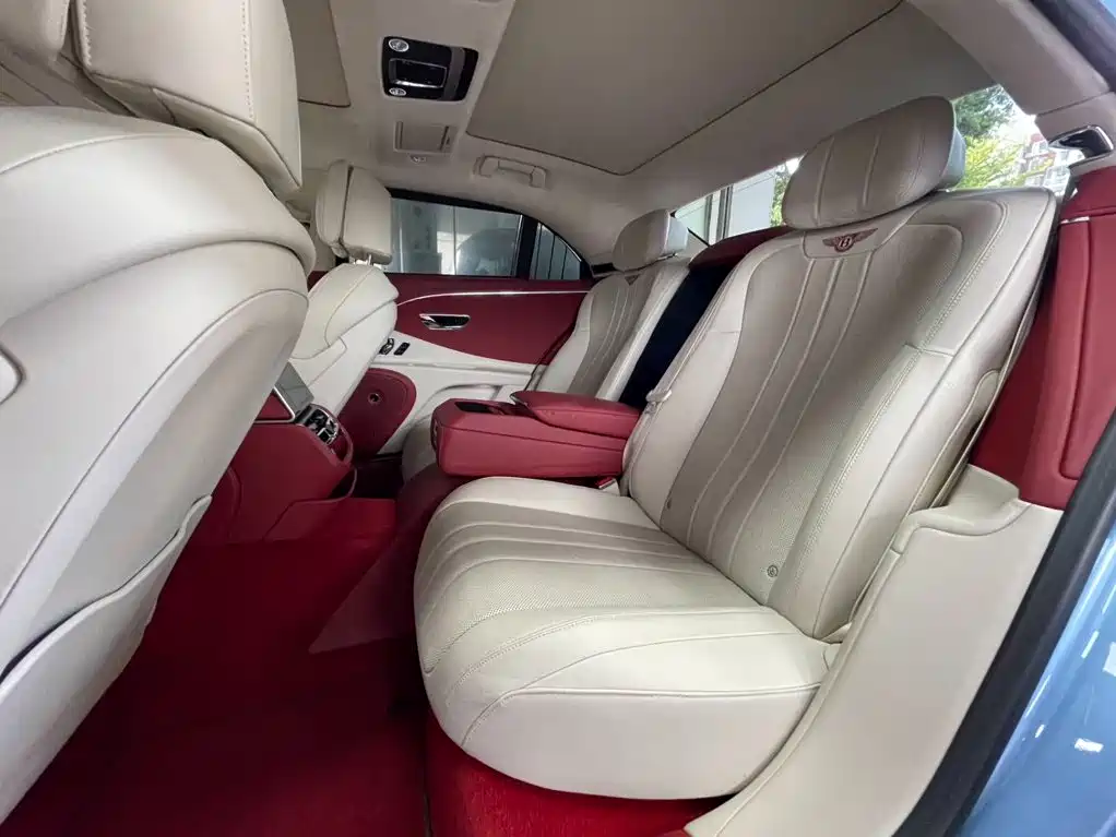 Bentley Flying Spur — миниатюра 19