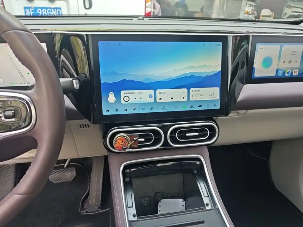 Leapmotor Leapmotor C11 — миниатюра 13