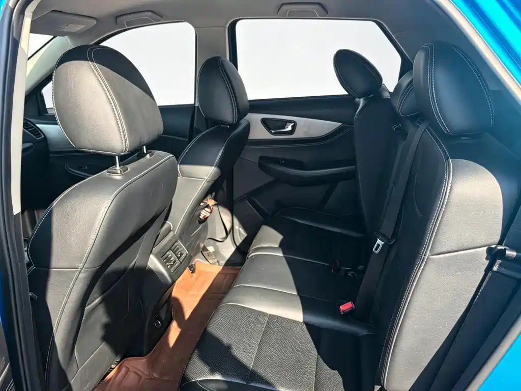 Fengon S560 Upgrade Model 1.8L CVT Premium Type 7 seats, фото 8