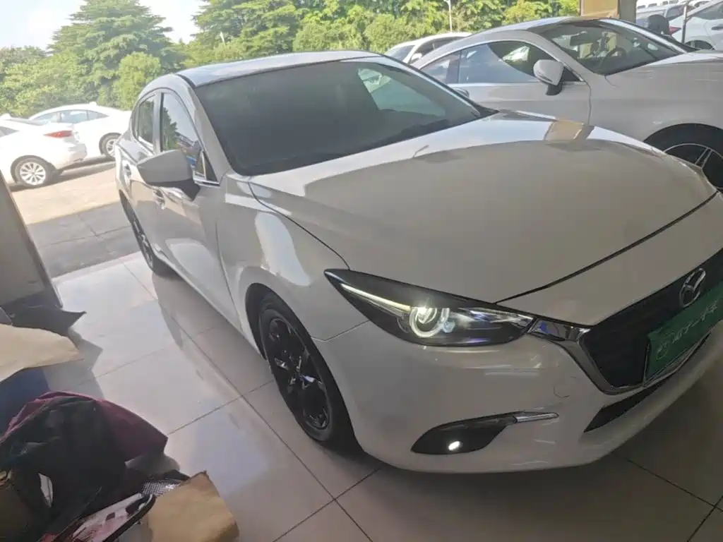 Mazda 3 Axela — миниатюра 4
