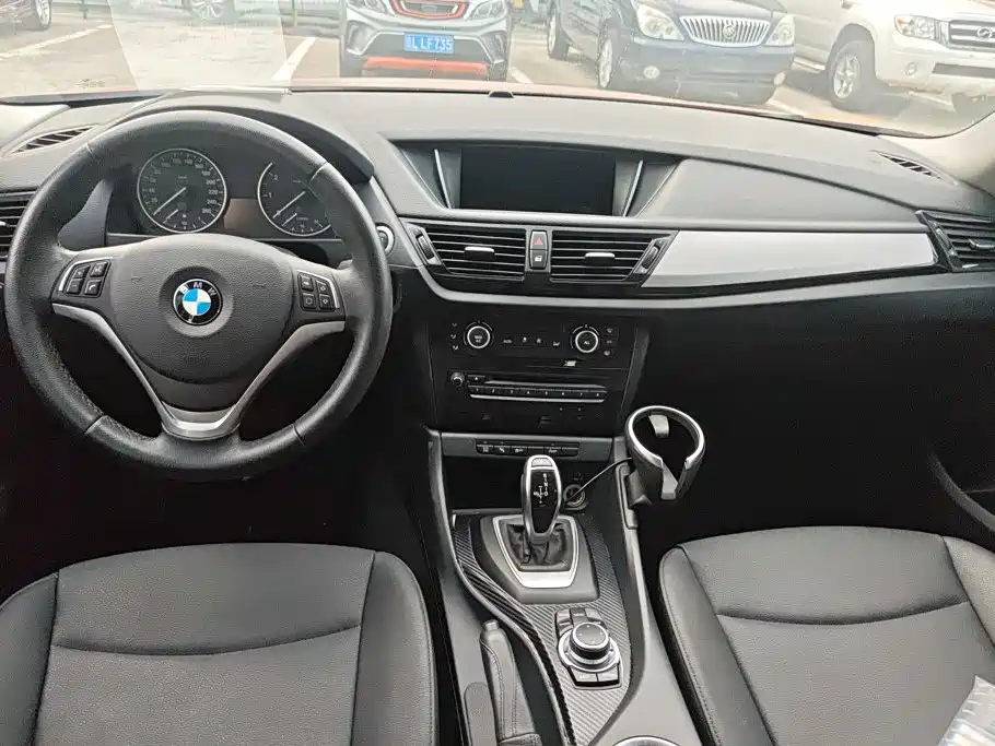 BMW X1 — миниатюра 12