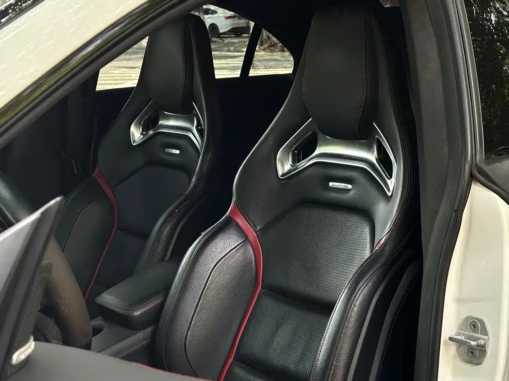 Mercedes-Benz CLA AMG — миниатюра 7