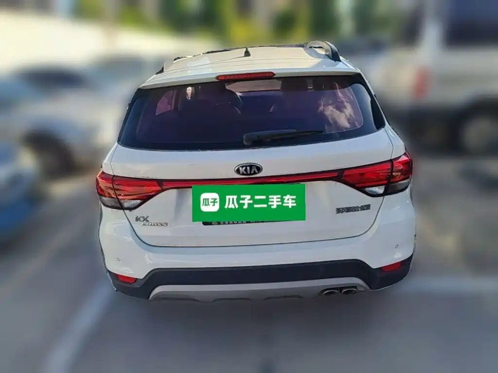 Kia KX Cross — миниатюра 8