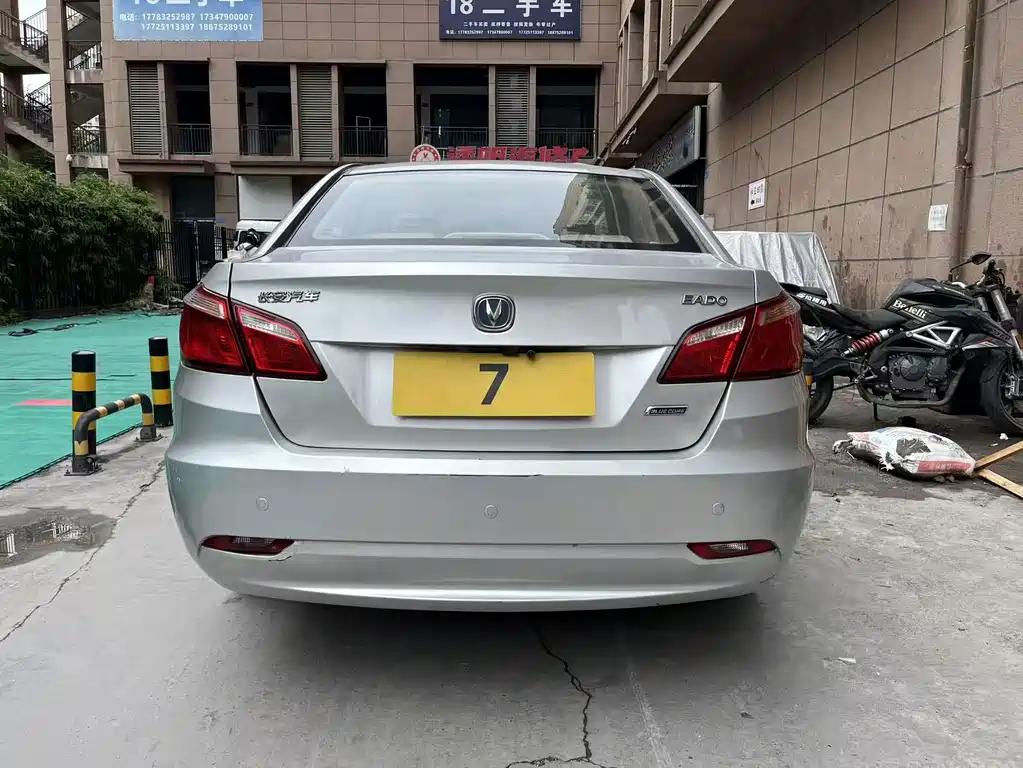 Changan Eado — миниатюра 5
