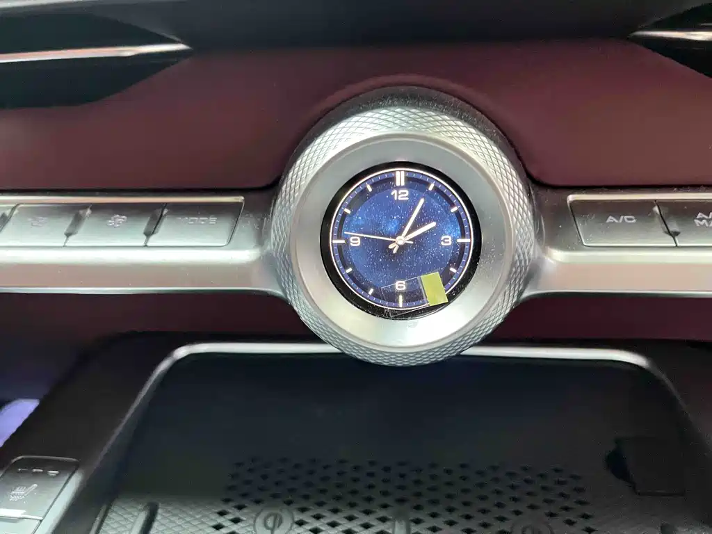 TANK TANK 700 NEW ENERGY