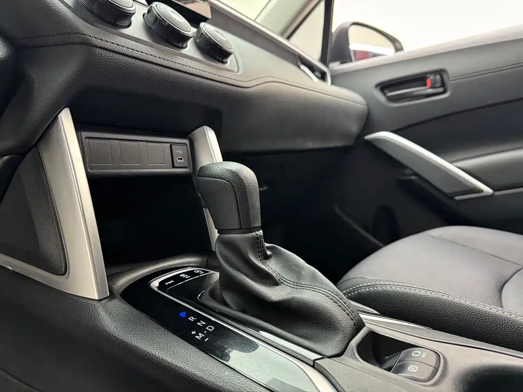 TOYOTA COROLLA SHARP AMPLIFIER