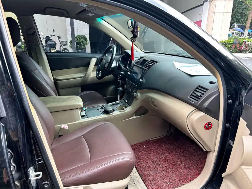 Toyota Highlander — миниатюра 7