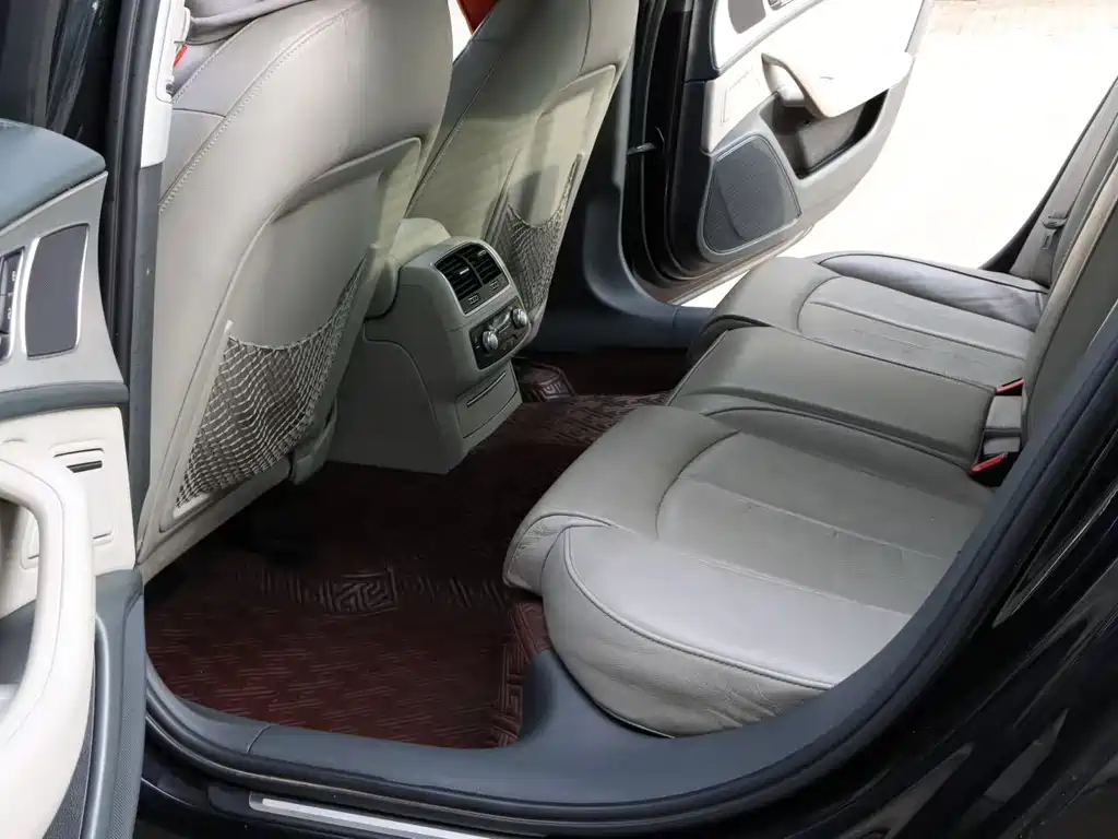 Audi A6L — миниатюра 7