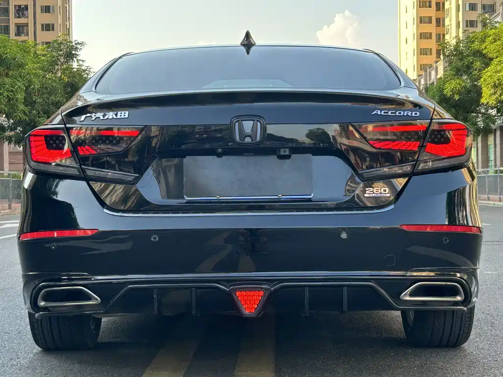 Honda Accord — миниатюра 5