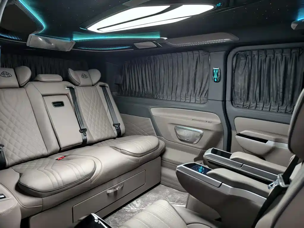 Mercedes-Benz Vito — миниатюра 17