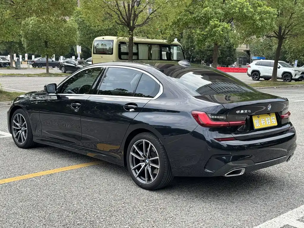BMW 3 Series — миниатюра 6