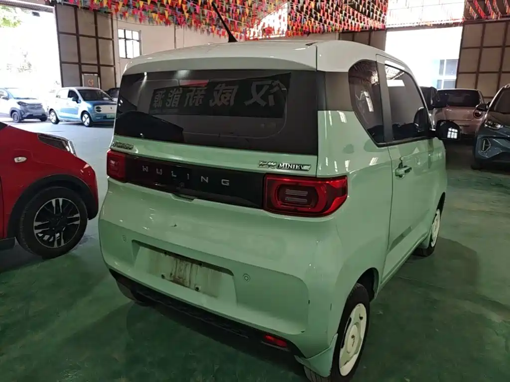 Wuling MINIEV — миниатюра 7