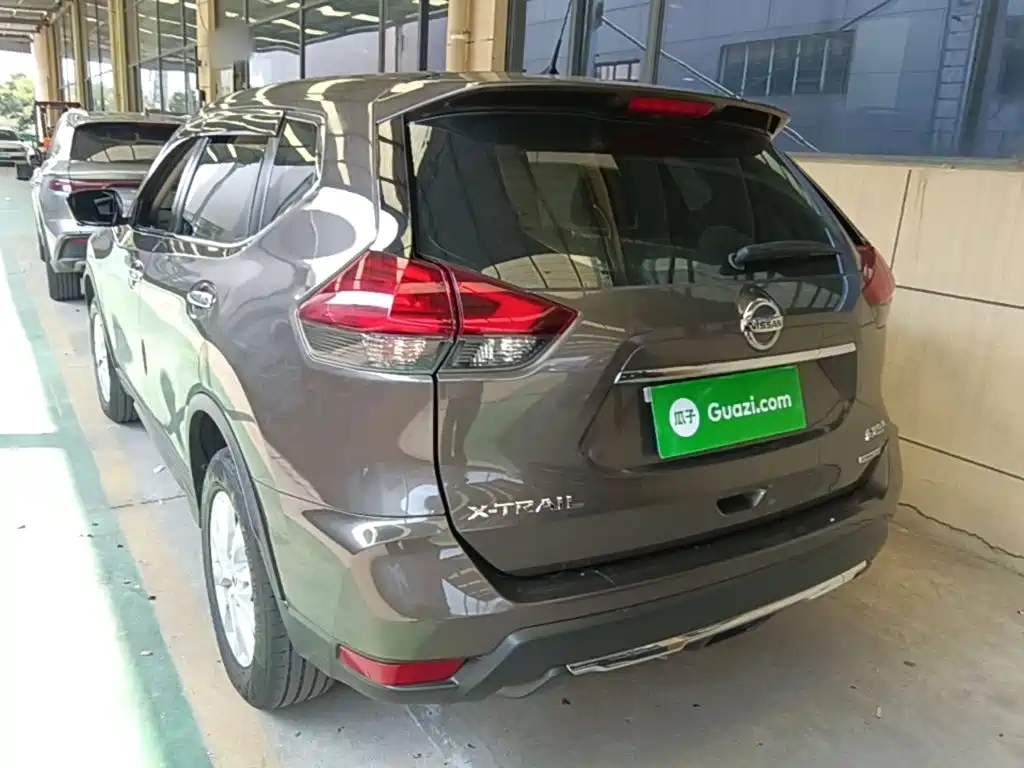 Nissan X-Trail — миниатюра 5