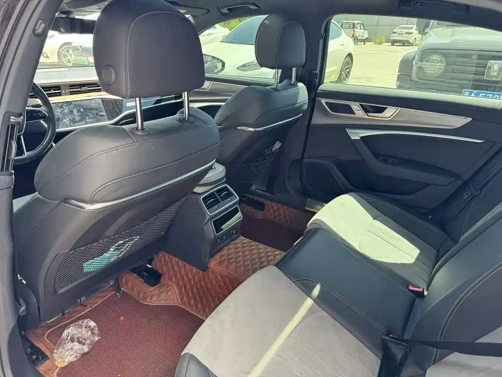 Audi A6L — миниатюра 5
