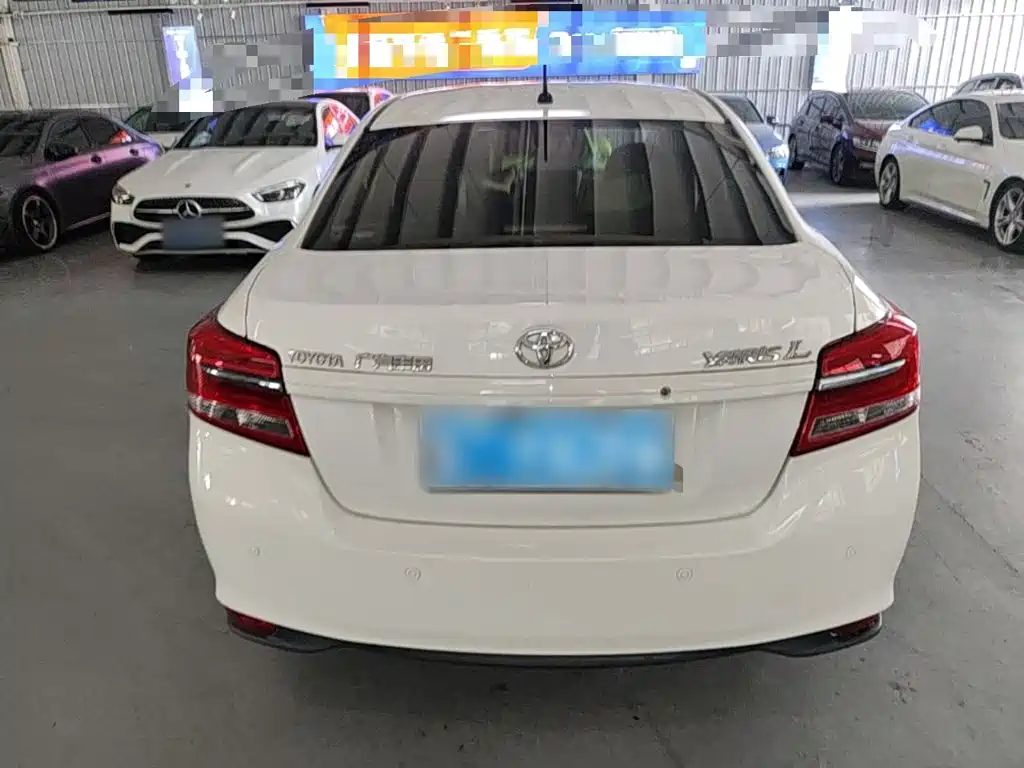 Toyota Yaris L — миниатюра 6