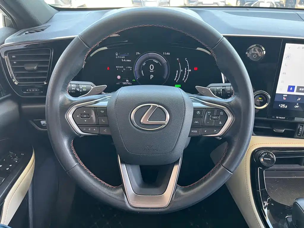 Lexus NX — миниатюра 15