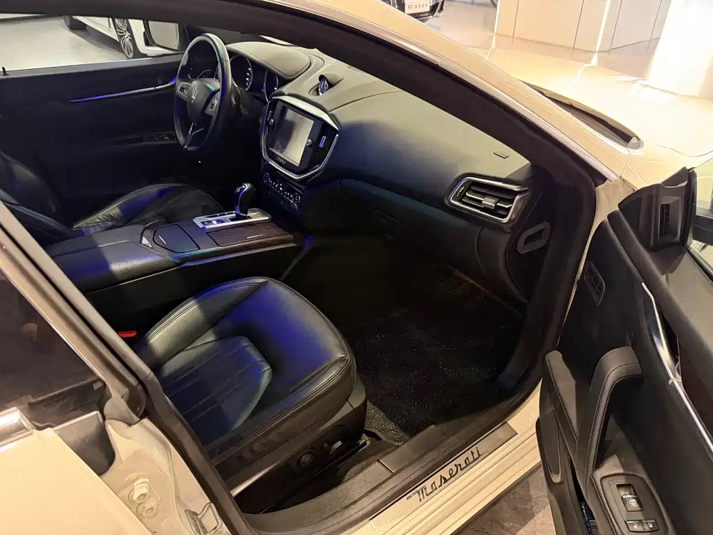 Maserati Ghibli — миниатюра 9