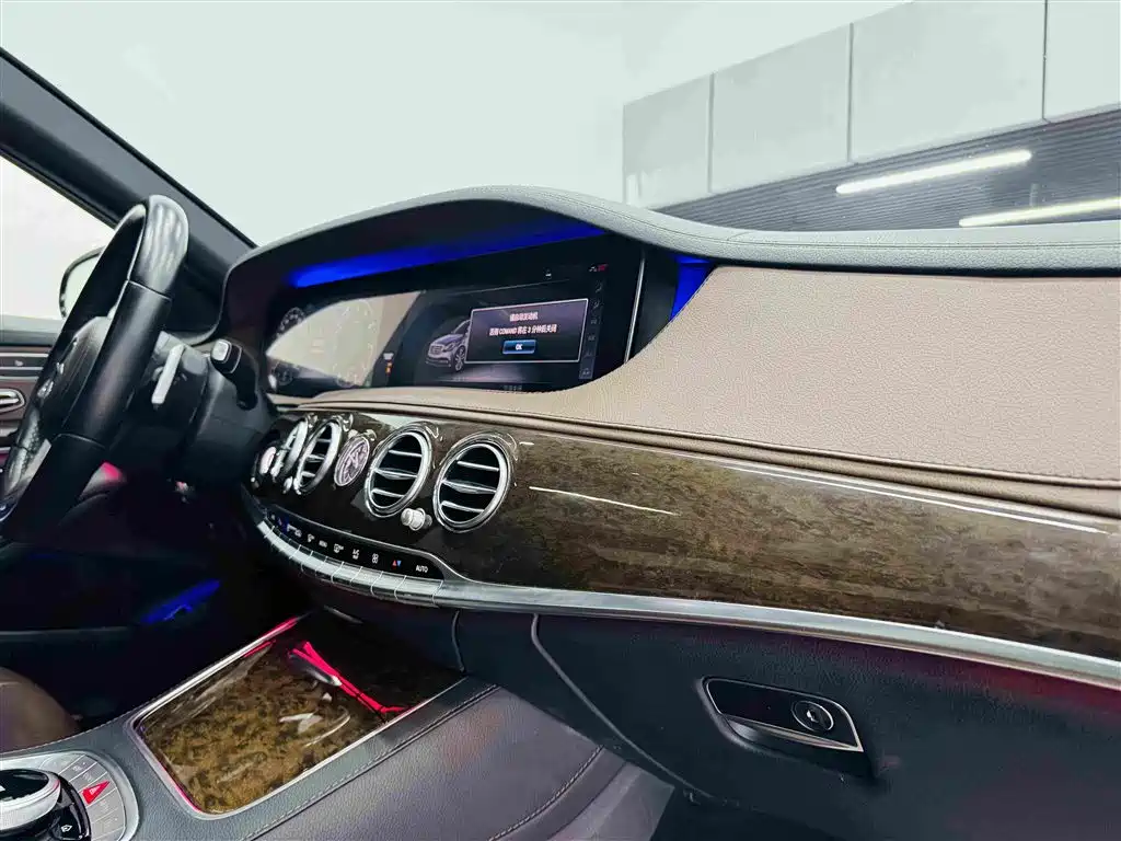 Mercedes-Benz S-Class — миниатюра 33