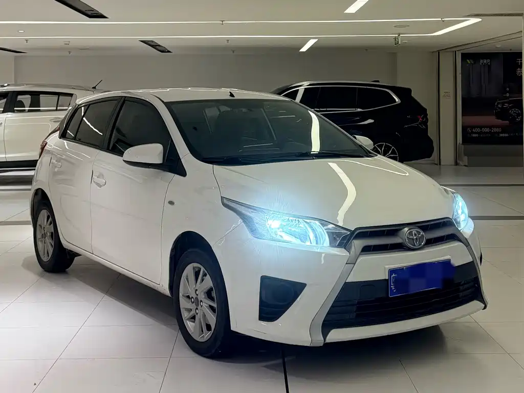 Toyota Yaris L — миниатюра 6