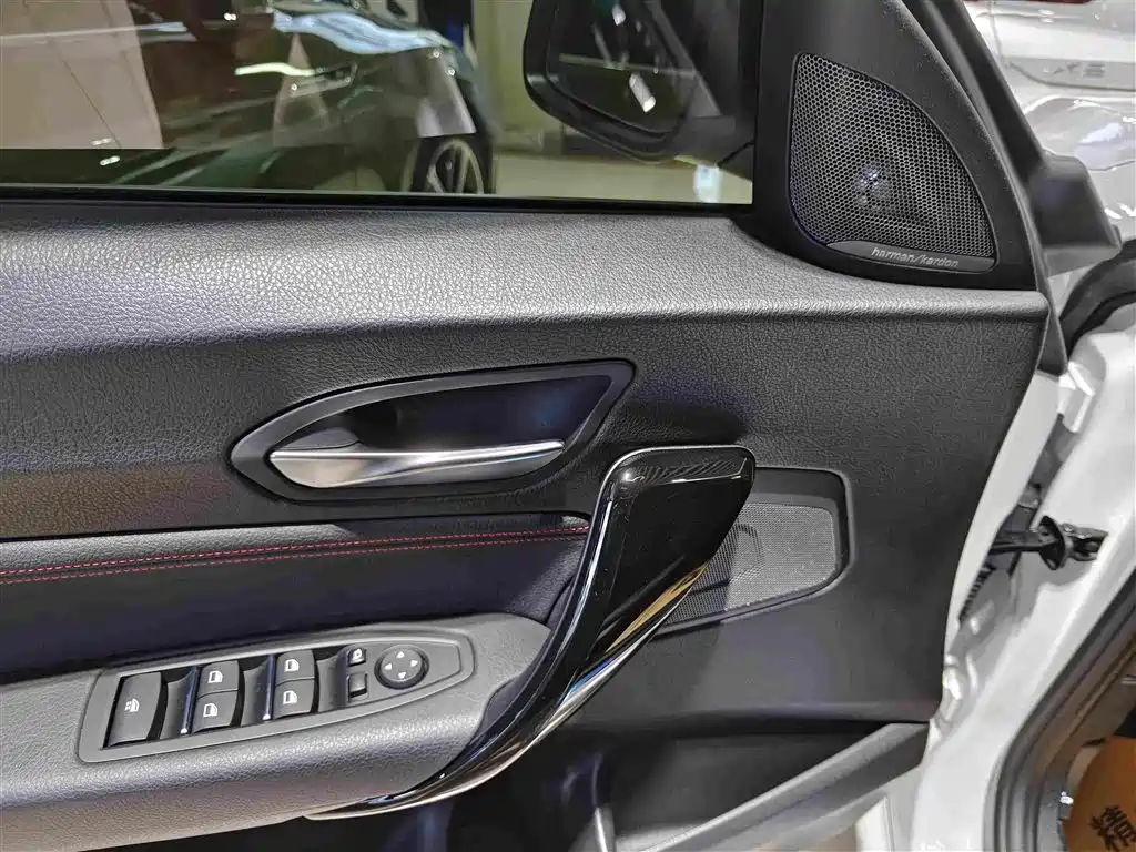 BMW 2 Series (Import) — миниатюра 6
