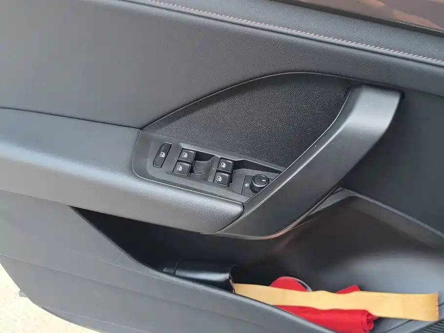 Volkswagen Tharu — миниатюра 7