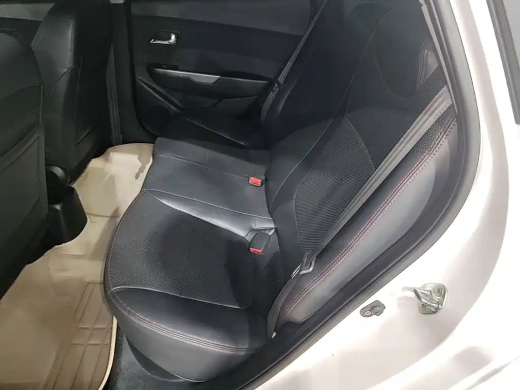 Kia K2 — миниатюра 17