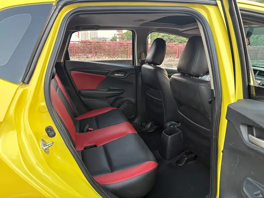 Honda Fit — миниатюра 13
