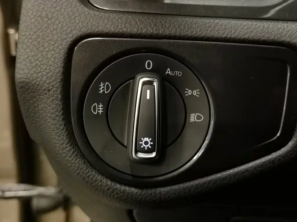 Volkswagen Golf — миниатюра 21