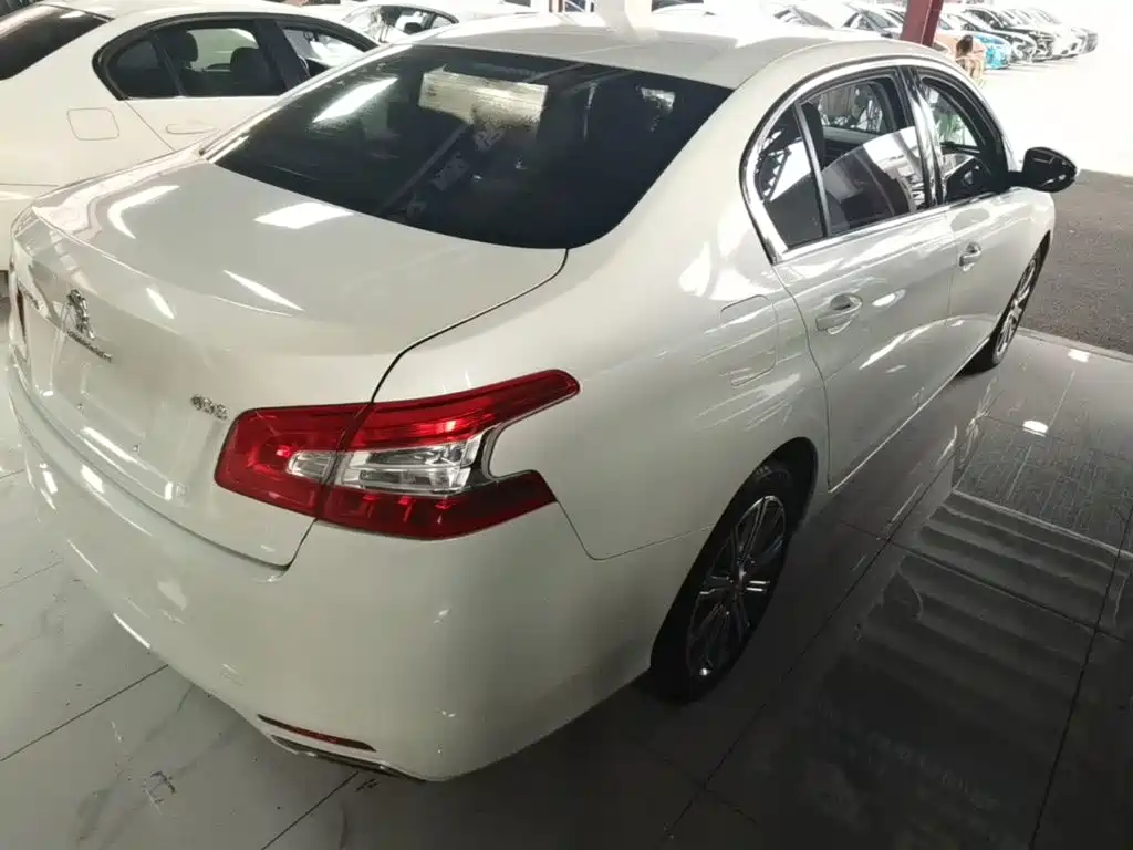 Peugeot 408 — миниатюра 7