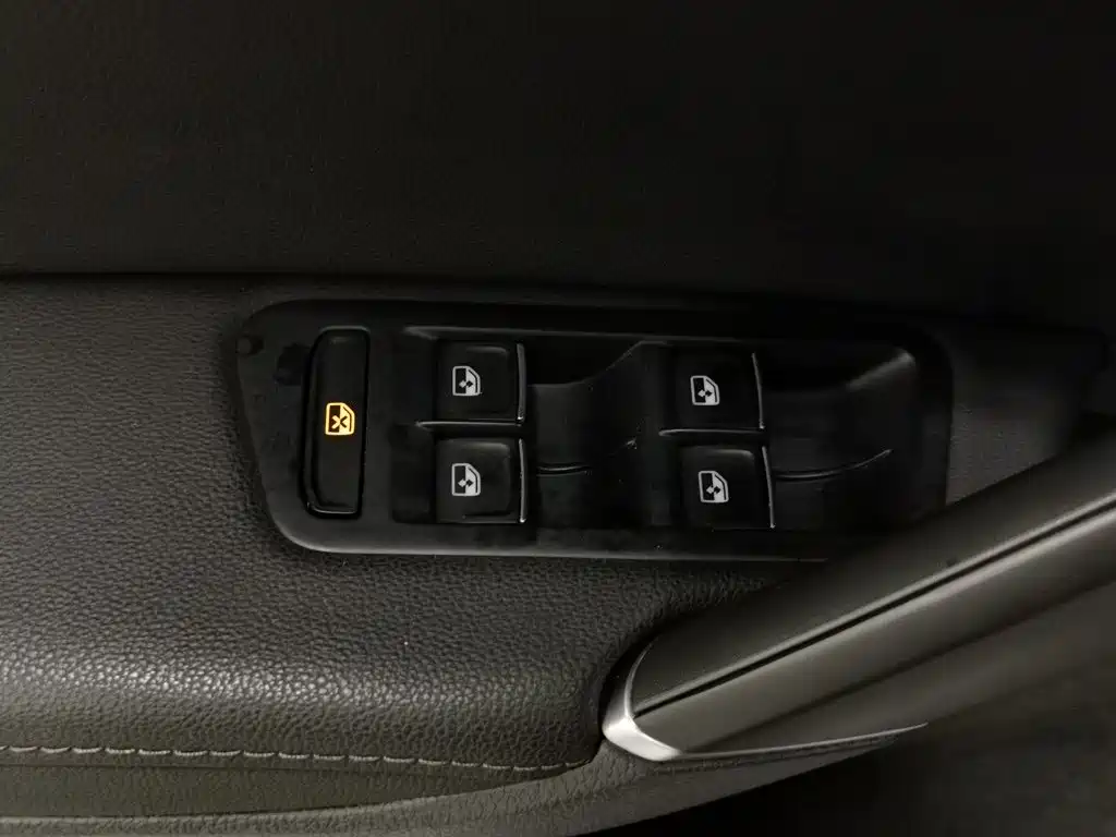 Volkswagen Golf — миниатюра 9