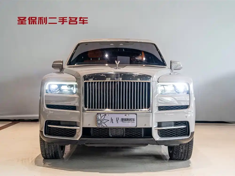 Rolls-Royce Cullinan 2018 мест