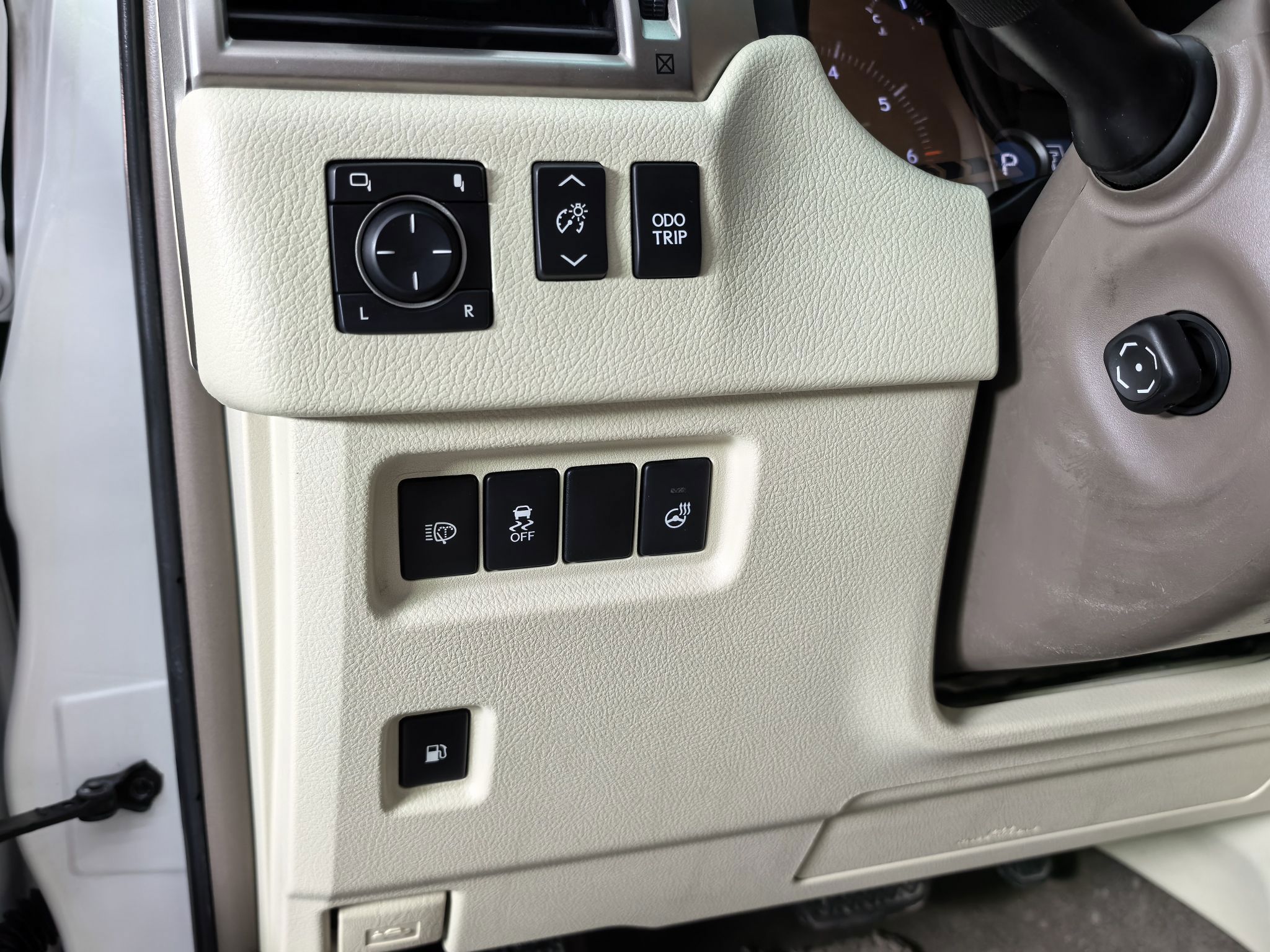 Lexus GX — миниатюра 15