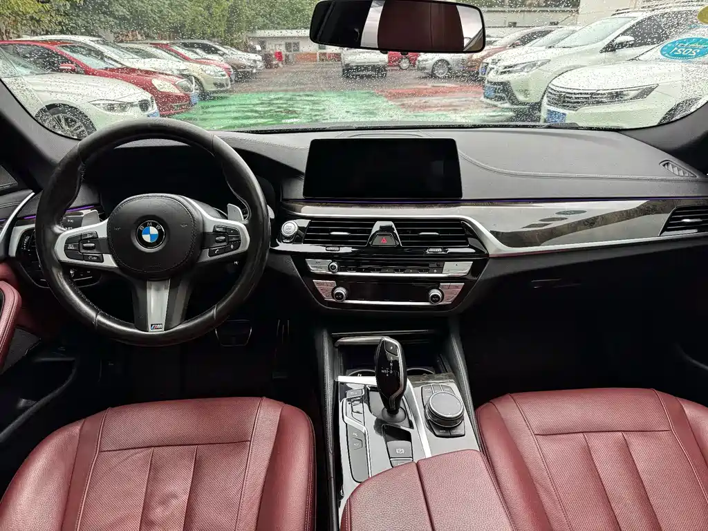 BMW 5 Series — миниатюра 3